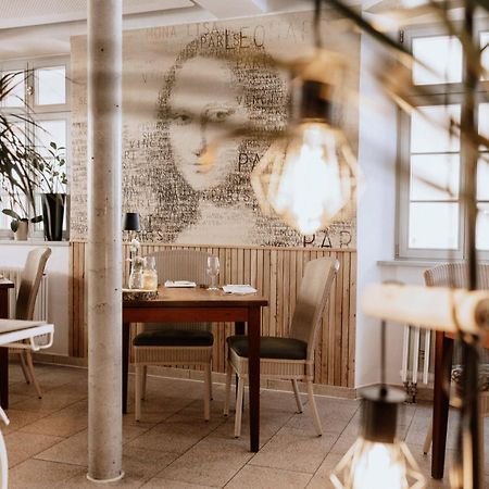 Landhotel Zum Schwanen Mit Restaurant Mona Liza Osthofen Dış mekan fotoğraf