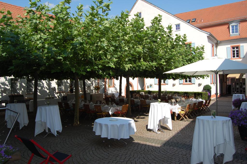 Landhotel Zum Schwanen Mit Restaurant Mona Liza Osthofen Dış mekan fotoğraf