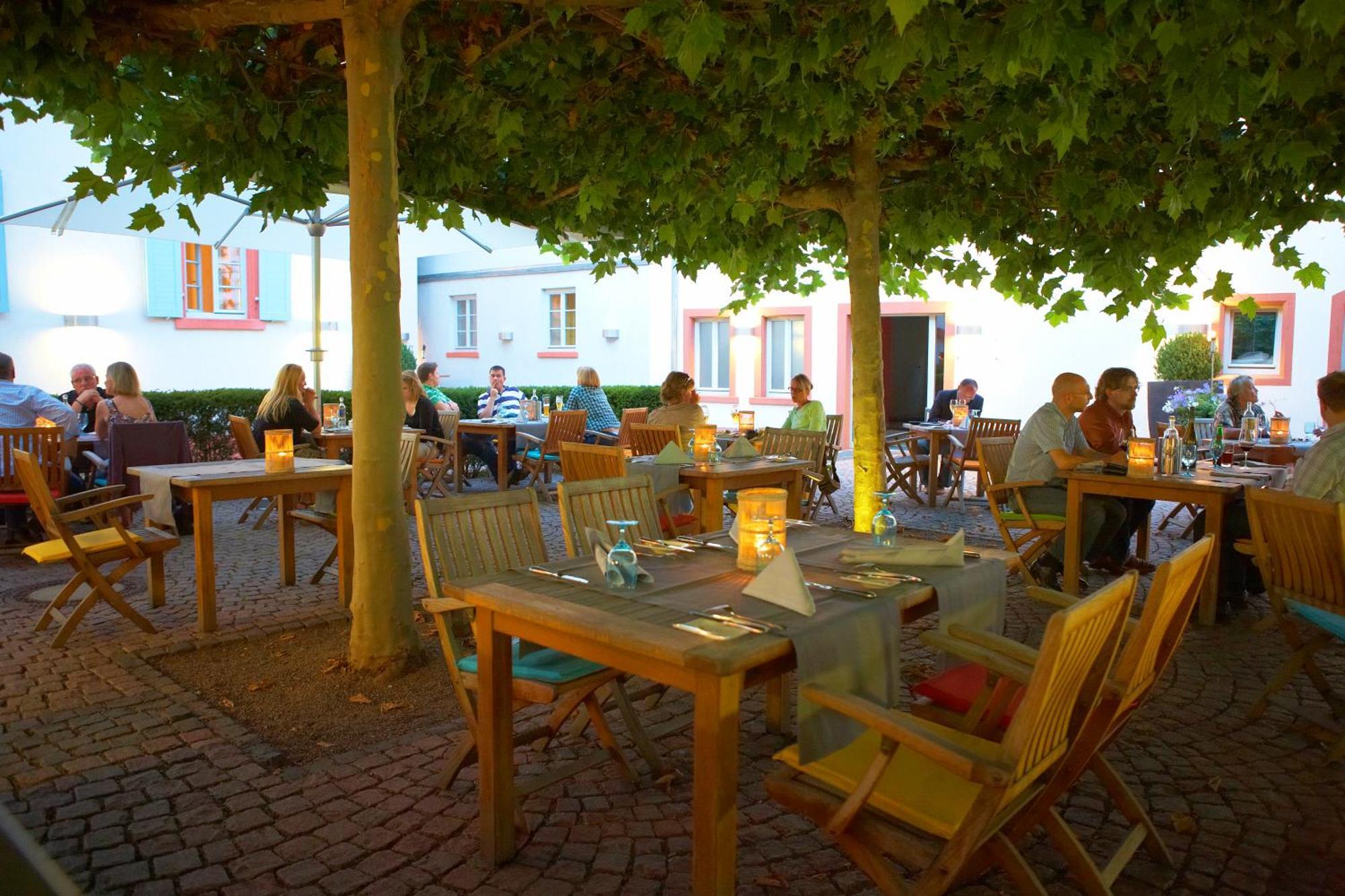 Landhotel Zum Schwanen Mit Restaurant Mona Liza Osthofen Dış mekan fotoğraf