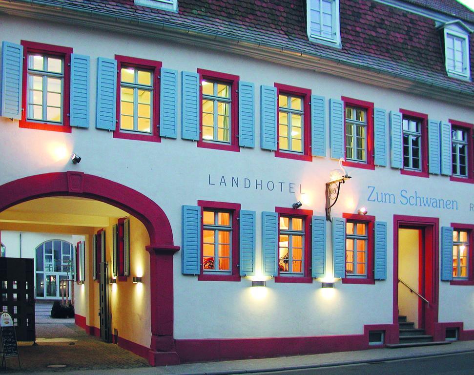 Landhotel Zum Schwanen Mit Restaurant Mona Liza Osthofen Dış mekan fotoğraf